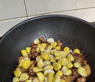 不管燉什么雞，只要掌握正確方法，都能軟爛入味